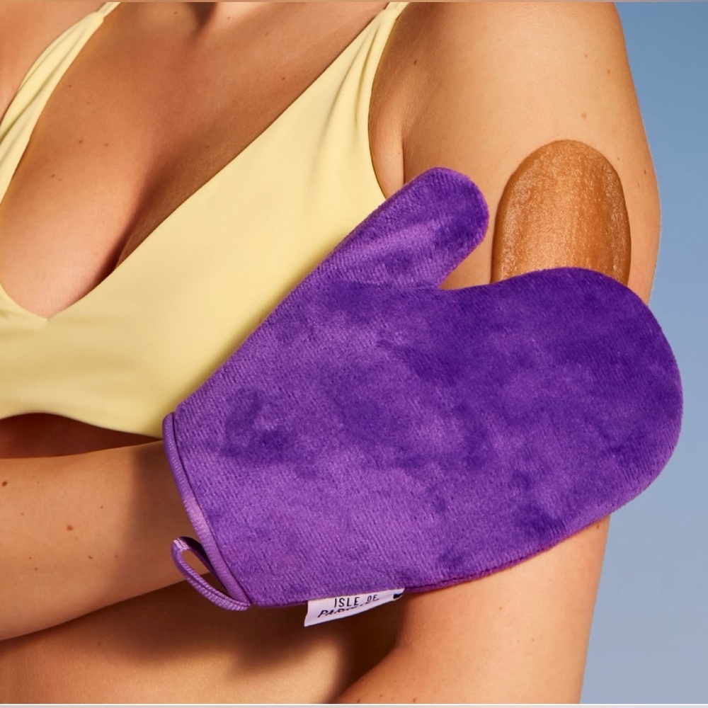 Isle of Paradise self tanning Purple Mitt